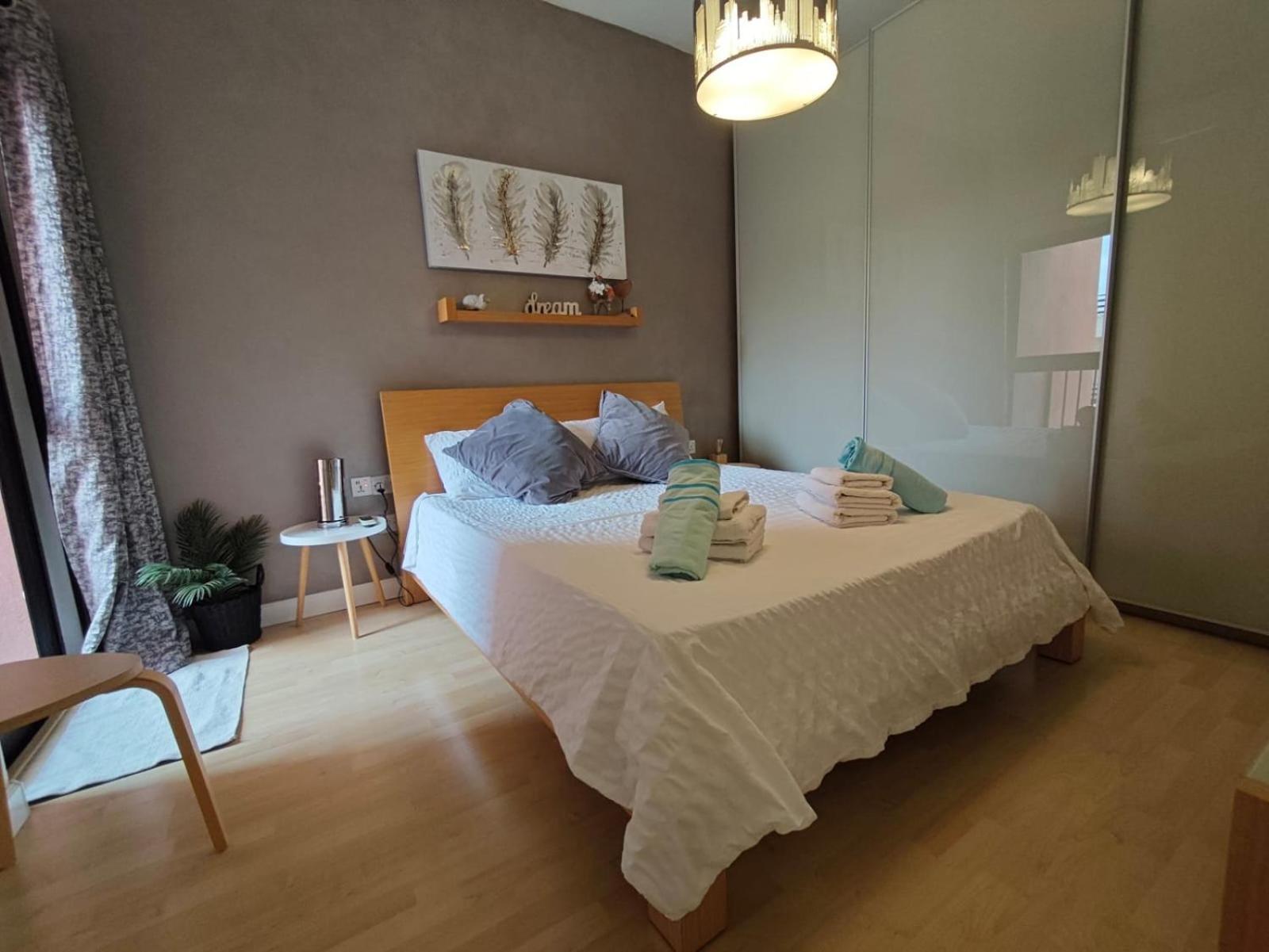 Gaia St Paul'S Bay Modern Cosy Apartment Сейнт Полс Бей Екстериор снимка